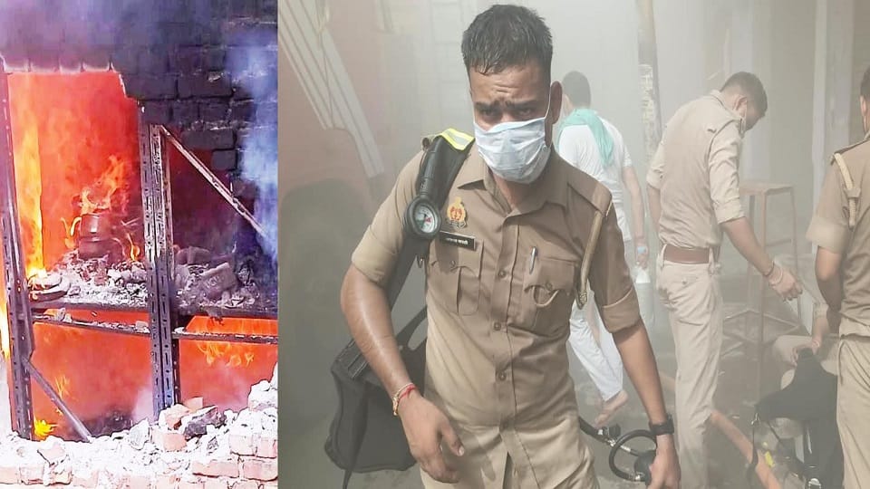 Massive fire breaks out at Vishal Mega Mart warehouse in Kasganj