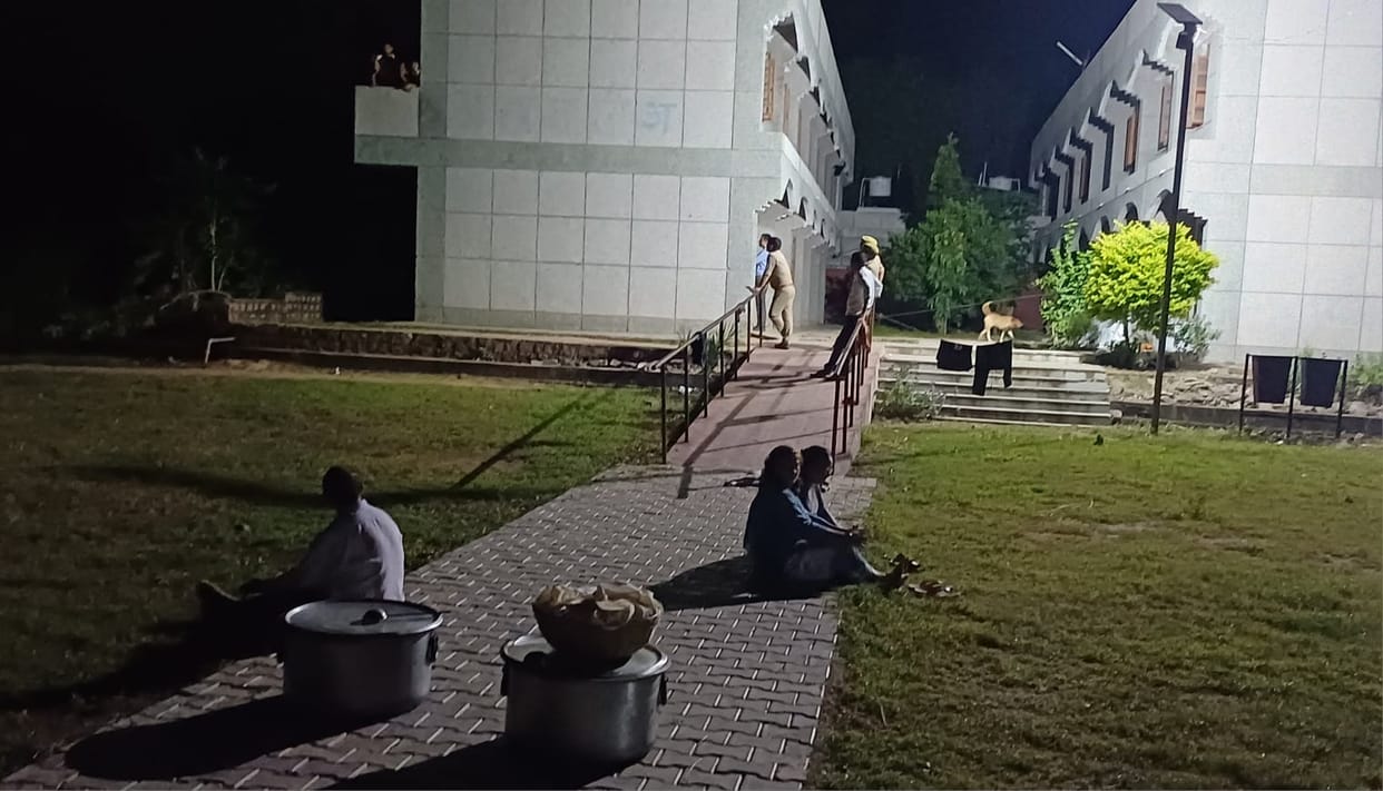 Jawahar Navodaya Vidyalaya students locked themselves inside the hostel in Jhansi