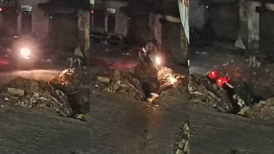 Kanpur: Open sewer pit on road; delivery boy falls in with bike, sustains serious injuries