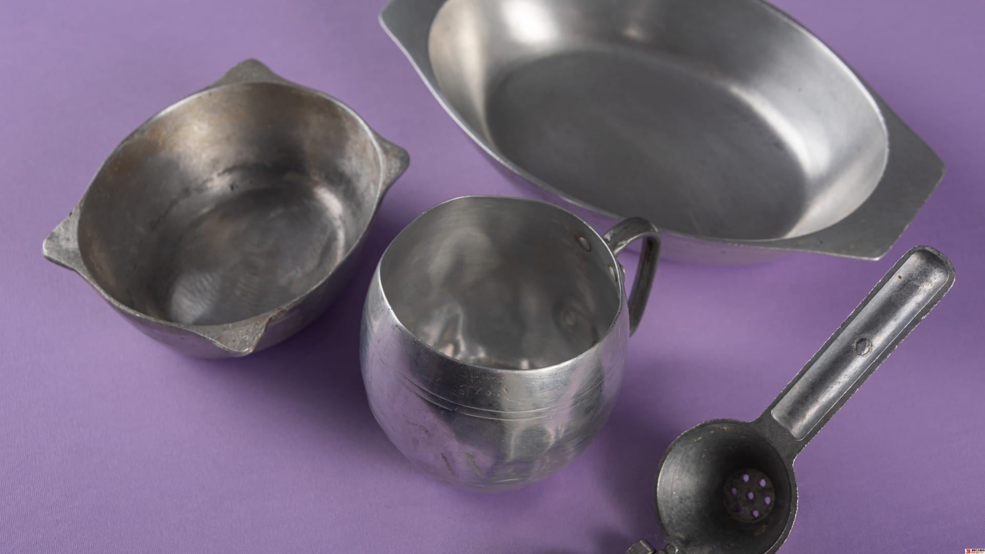 Why Do Stainless Steel Utensils Get Rainbow Colored Stains