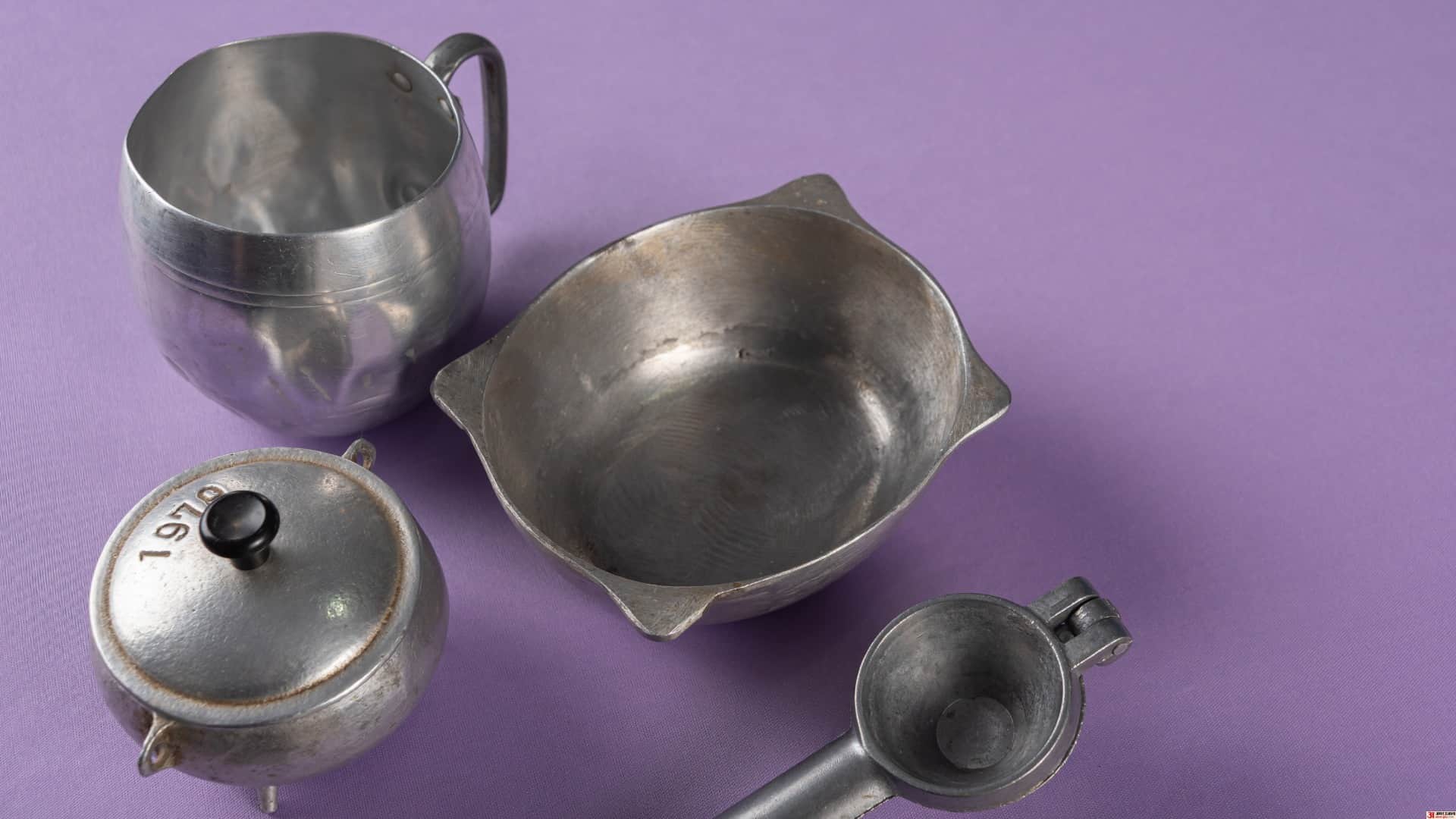 Why Do Stainless Steel Utensils Get Rainbow Colored Stains