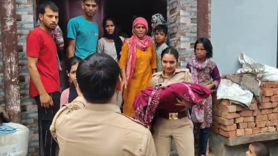 Baghpat: Three-Month-Old Girl Dies After Father Allegedly Throws Her, Wife Attacked With Scissors