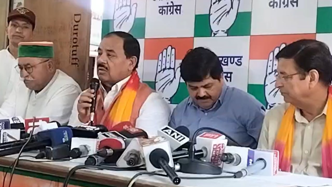 कांग्रेस प्रदेश अध्यक्ष गणेश गोदियाल, प्रीतम सिंह, हरक सिंह रावत