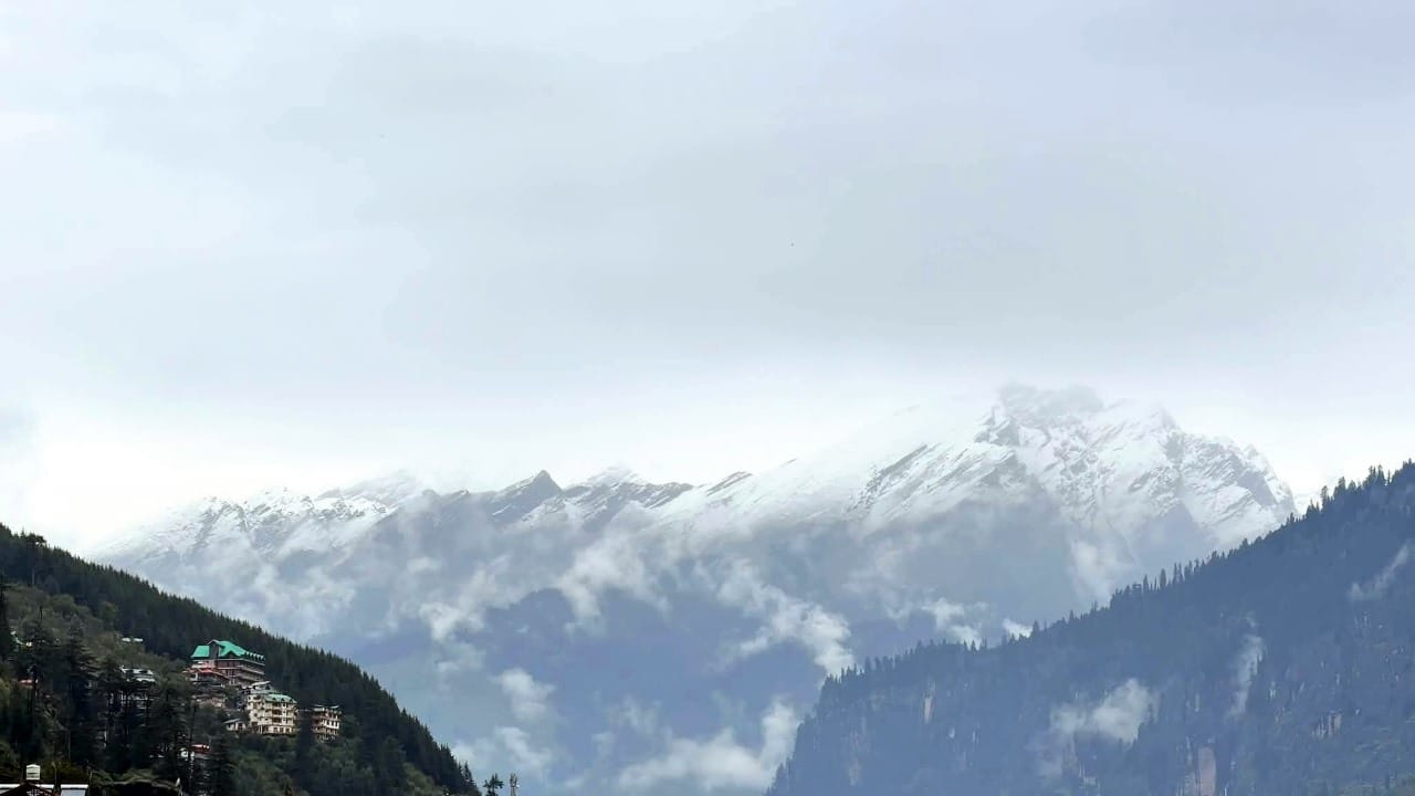 Himachal Weather: Peaks, including Rohtang, draped in a blanket of snow in September; Manimahesh Yatra halted