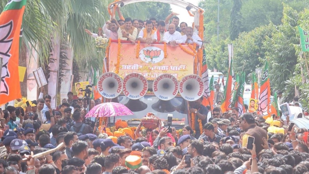 नितिन नवीन के स्वागत में पहुंचे हजारों लोग। फोटो- जयेश मालवीय।