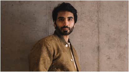ishwaksingh discussed about filmsarvagun sampanna with vaani kapoor in interview
