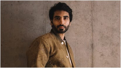 ishwaksingh discussed about filmsarvagun sampanna with vaani kapoor in interview
