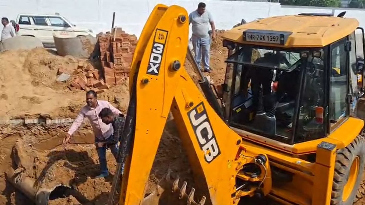 Workers buried under mud while digging pit in Gurugram warehouse