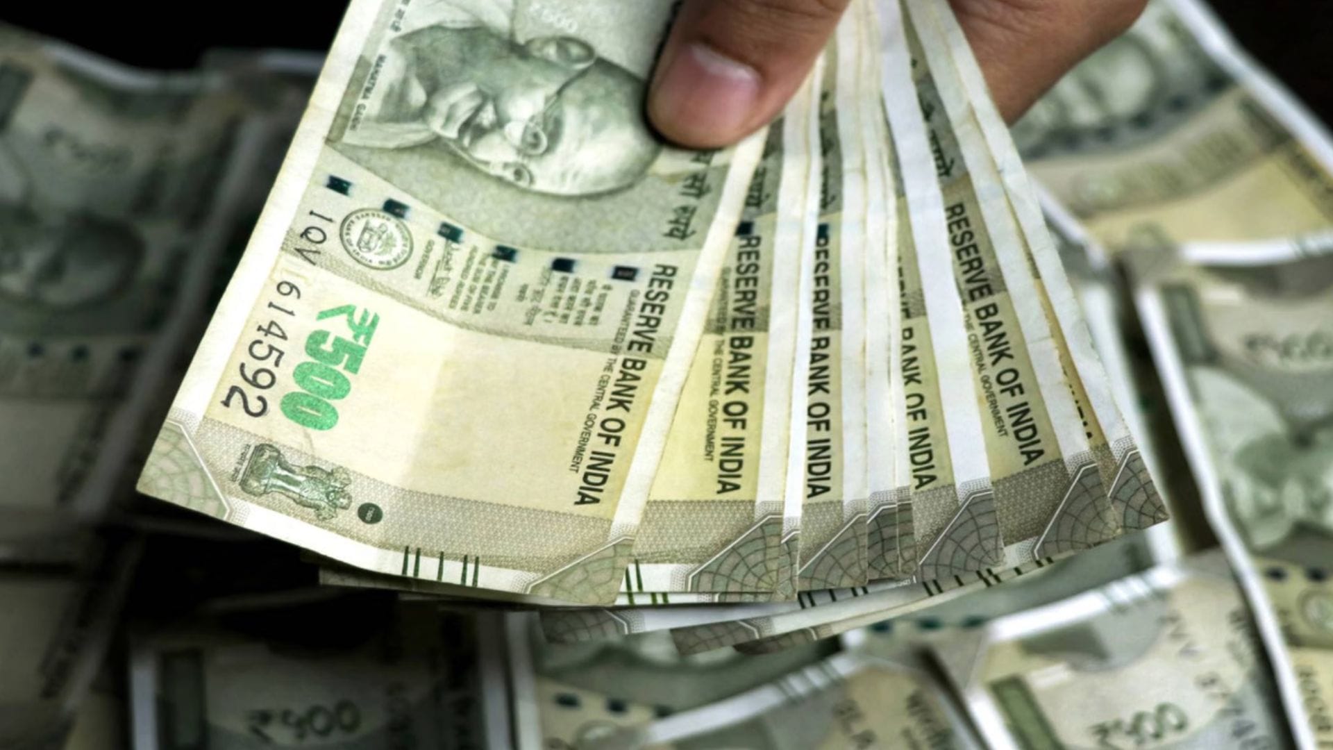 Sultanpur: CBI nabs Gramin Bank manager while accepting a bribe