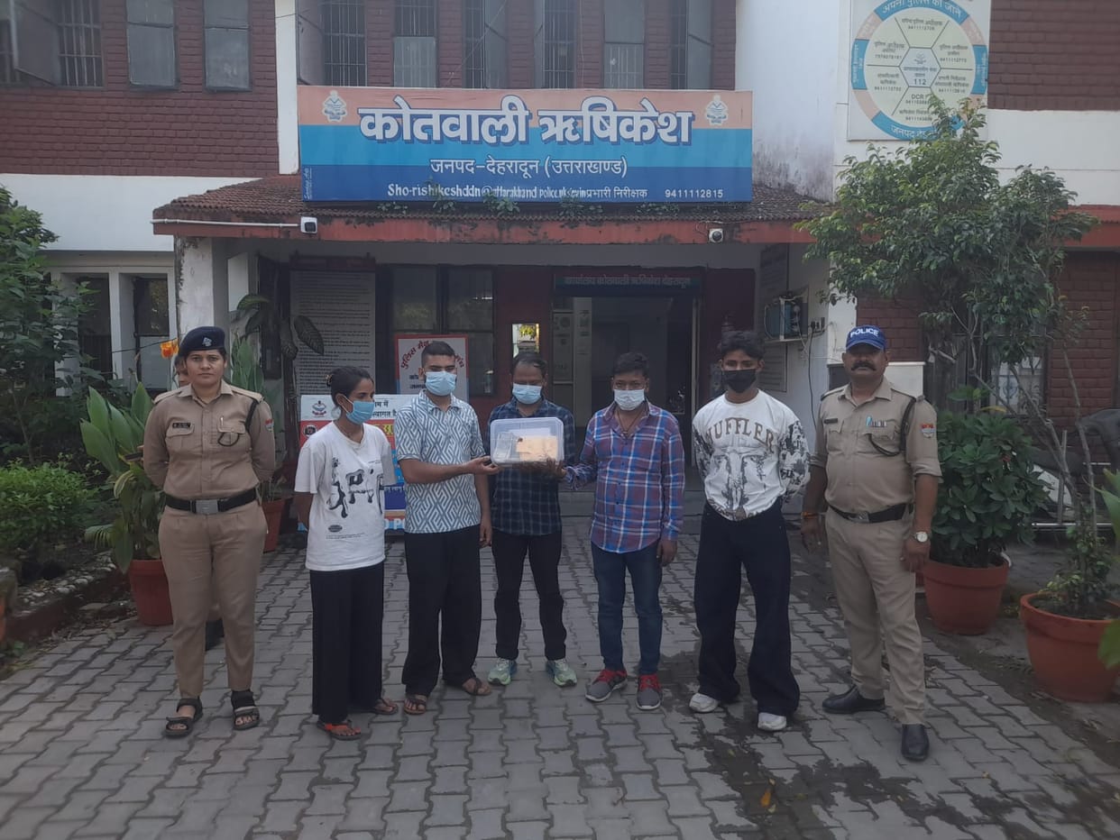 Rishikesh: Fraud in the name of jobs at AIIMS; five arrested including a brother and sister.