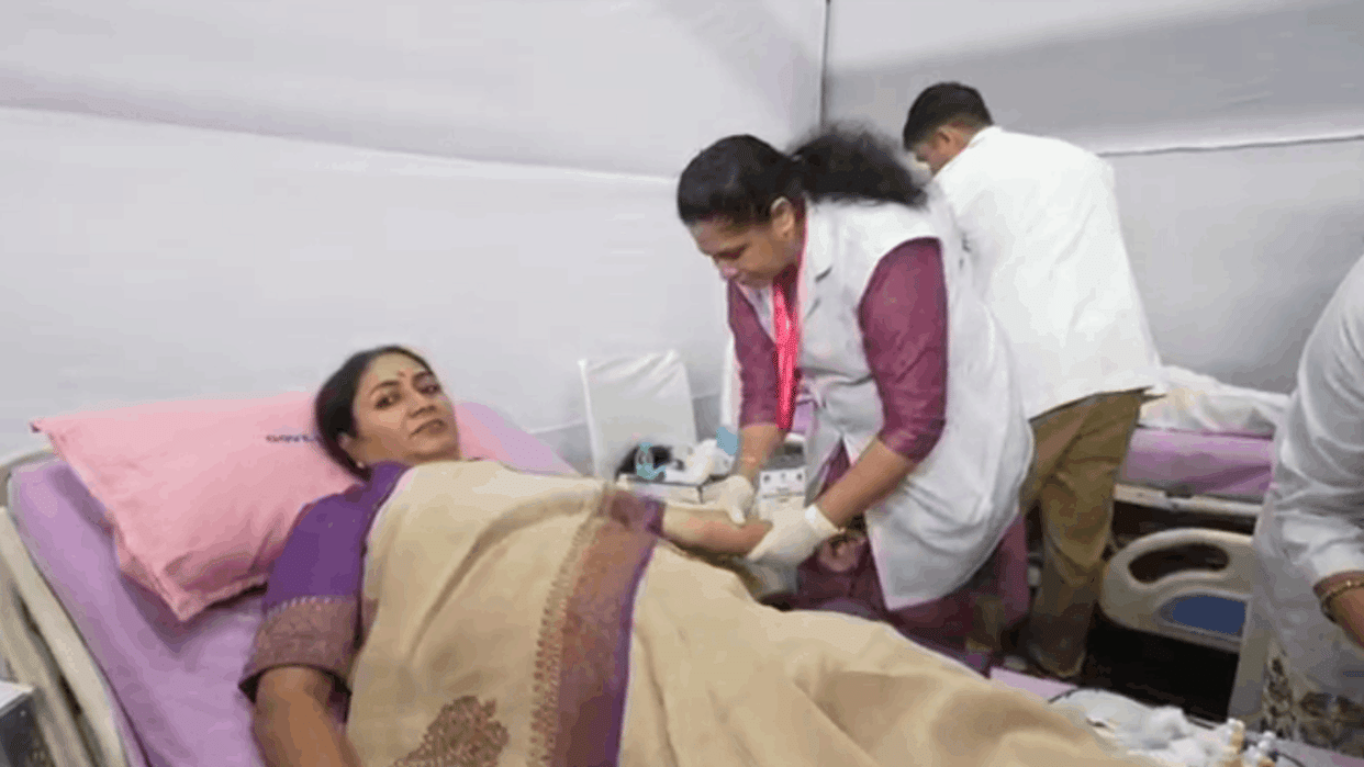 Havan on PM birthday Delhi CM Atishi donates blood and visits gig workers centre