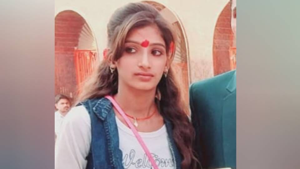 young woman took her own life by hanging herself In Barabanki panicked by WhatsApp call from cyber fraudsters