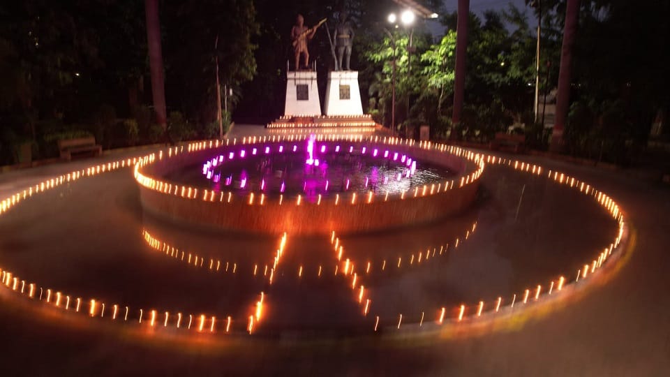 Meerut: City illuminated by 2.5 lakh earthen lamps on the Prime Minister's birthday; saplings planted