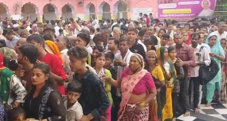 Huge Crowd Gathers at Dauji Maharaj Temple on Baldev Chhath for Special Darshan