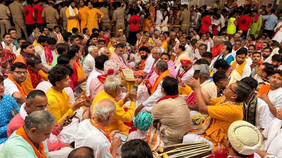Radhashtami 2026 massive crowd of devotees gathered on occasion of Radhashtami at Barsana in mathura