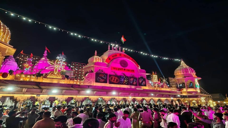 Radhashtami 2026 massive crowd of devotees gathered on occasion of Radhashtami at Barsana in mathura