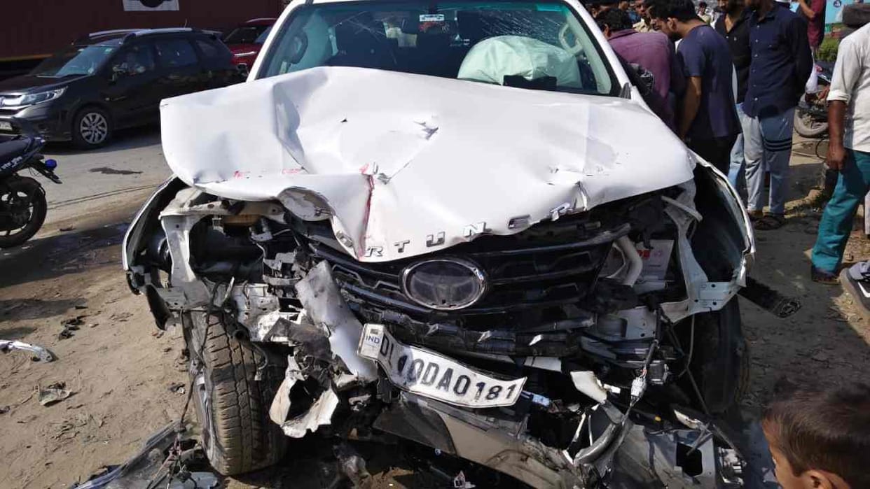 Three injured in collision between car and bike on Delhi-Lucknow National Highway in Hapur