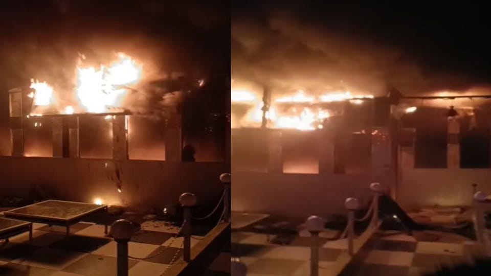 Fire breaks out at hotel in agra