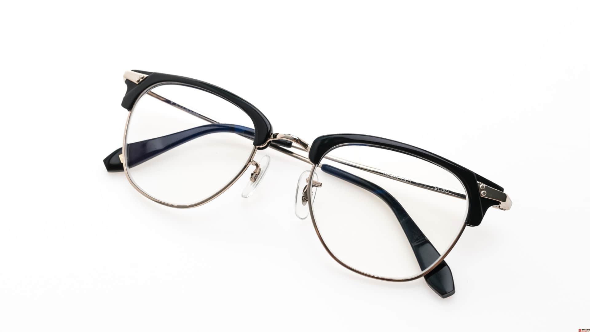 Cleaning Your Glasses With Any Cloth It May Affect the Lens Coating