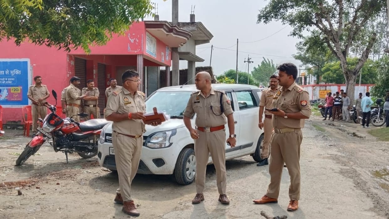 Gunshot fired during a dispute over taking a young woman away in Lakhimpur one dead