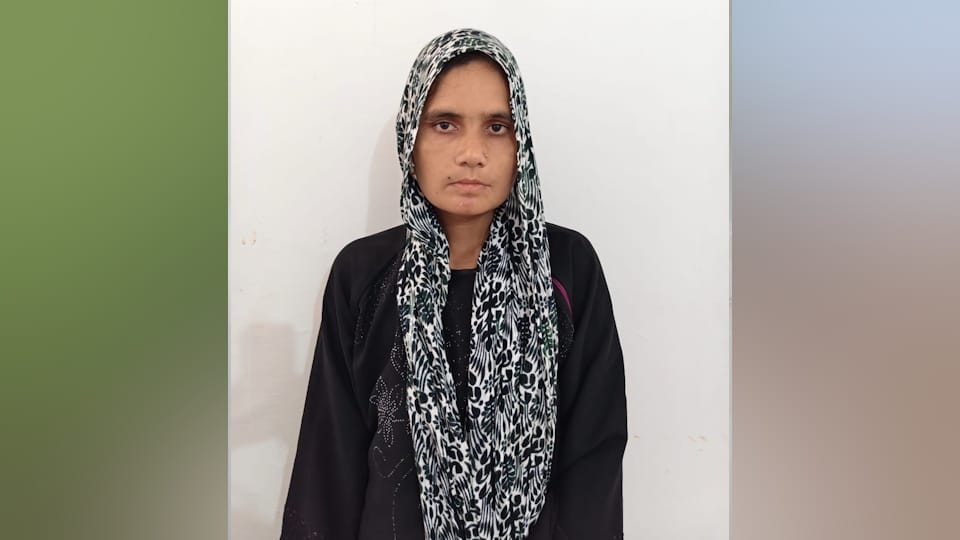woman her lover to murder her husband and dumped body in bushes In Bareilly