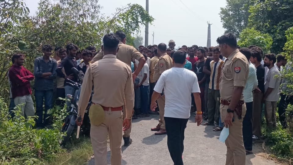 woman her lover to murder her husband and dumped body in bushes In Bareilly
