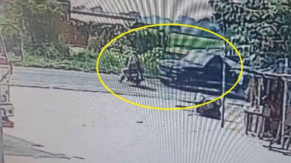 Two road accidents on Sadabad-Jalesar road Hathras