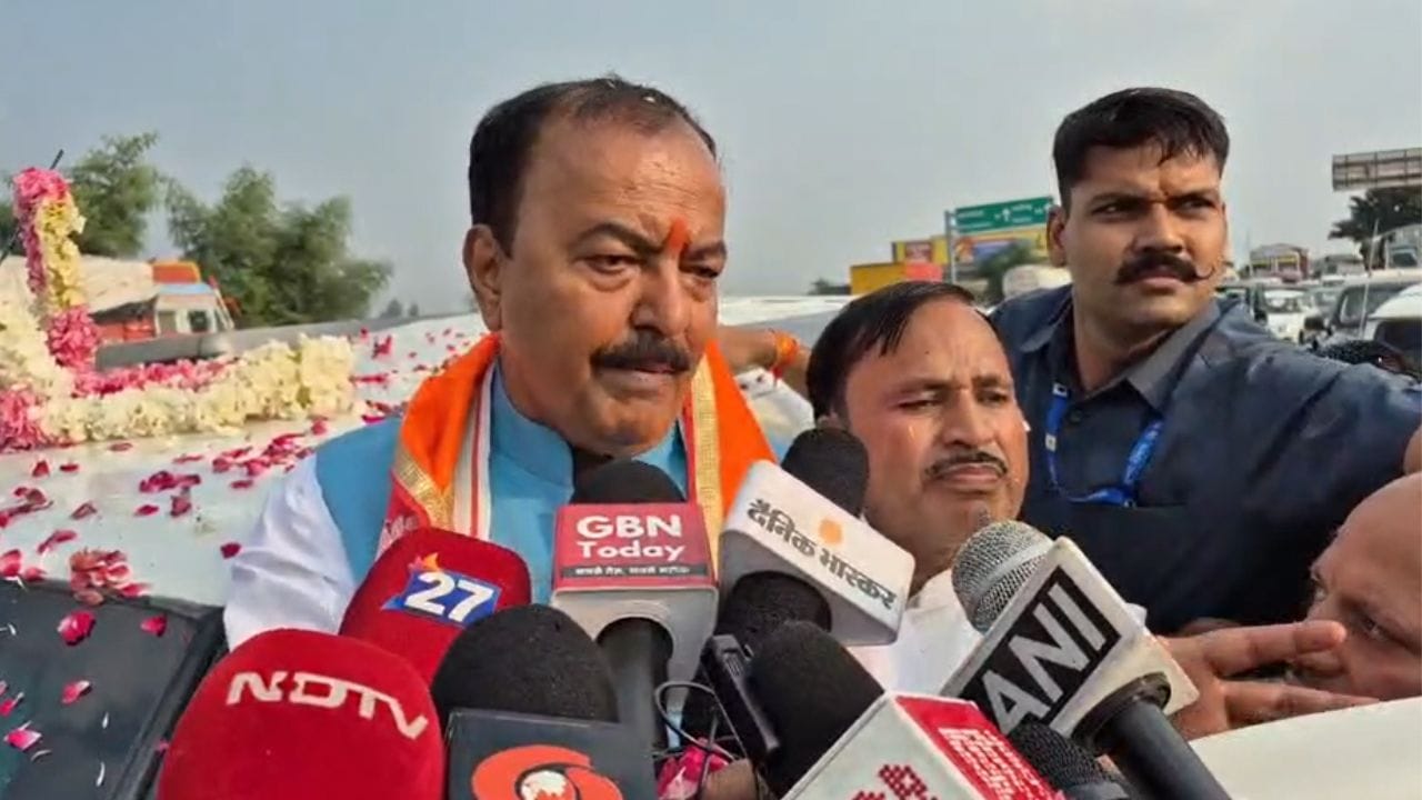 हापुड़ में केशव प्रसाद मौर्य