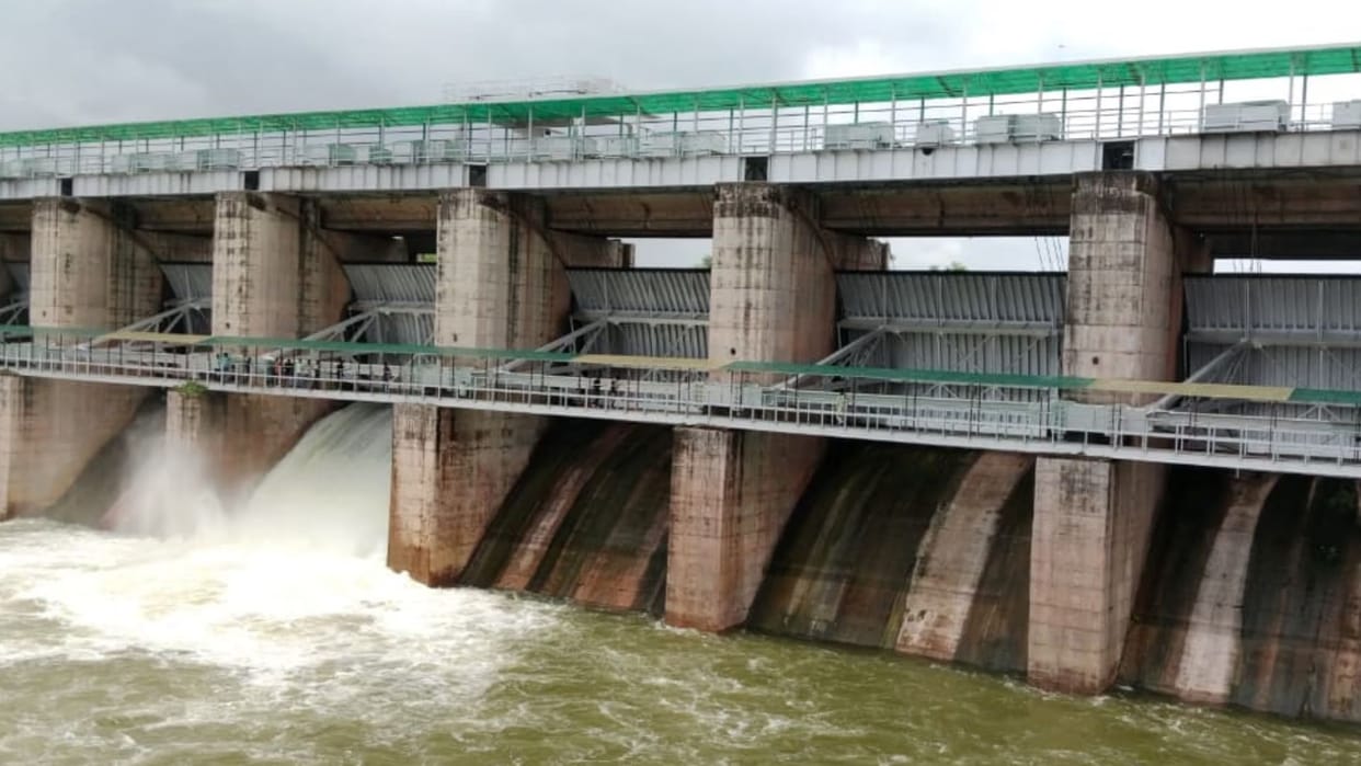 Kalisindh River Swells in Jhalawar 6 Dam Gates Opened to Release Over 59000 Cusecs Water High Alert Issued