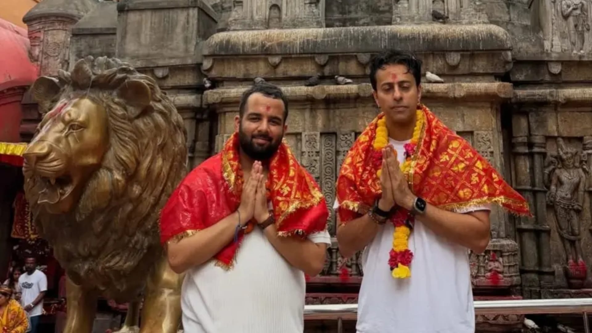 कामाख्या मंदिर में सलीम मर्चेंट
