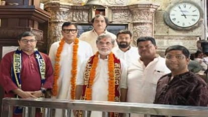 महाकाल मंदिर में पवन खेड़ा