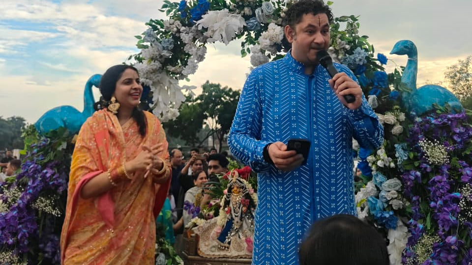 सीएसजेएमयू में हुई भजन संध्या