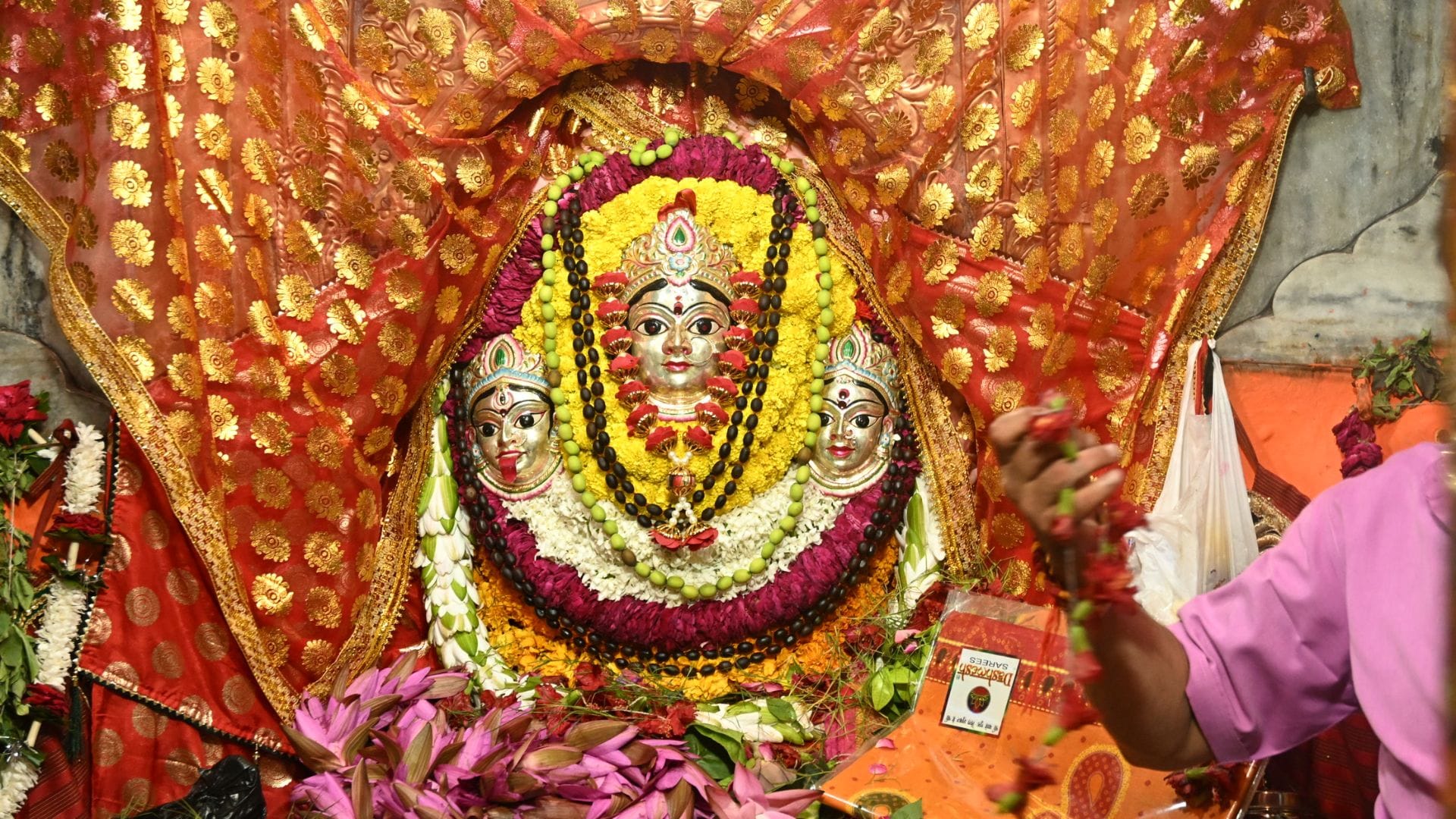त्रिगुणात्मक सिद्धपीठ श्री महालक्ष्मी मंदिर