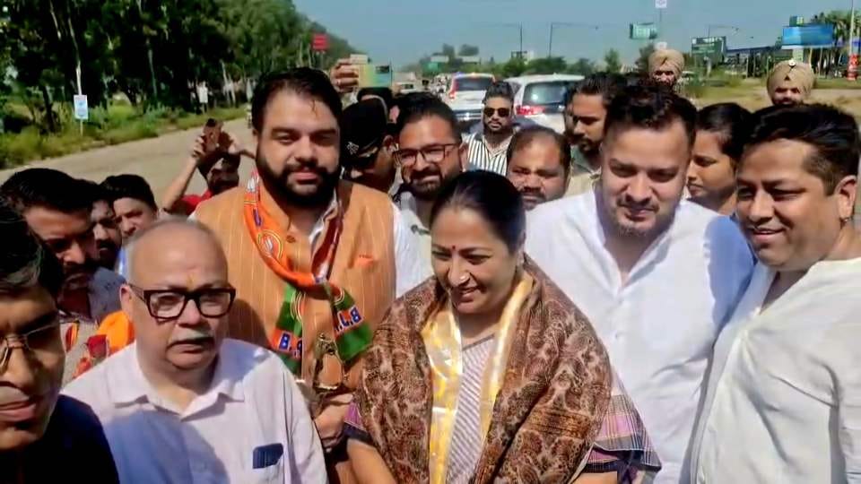 Delhi CM grand welcome in Rajpura