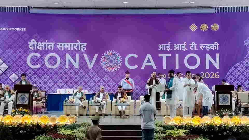 Roorkee: IIT convocation ceremony concludes; 1,424 postgraduate and PhD students receive degrees.
