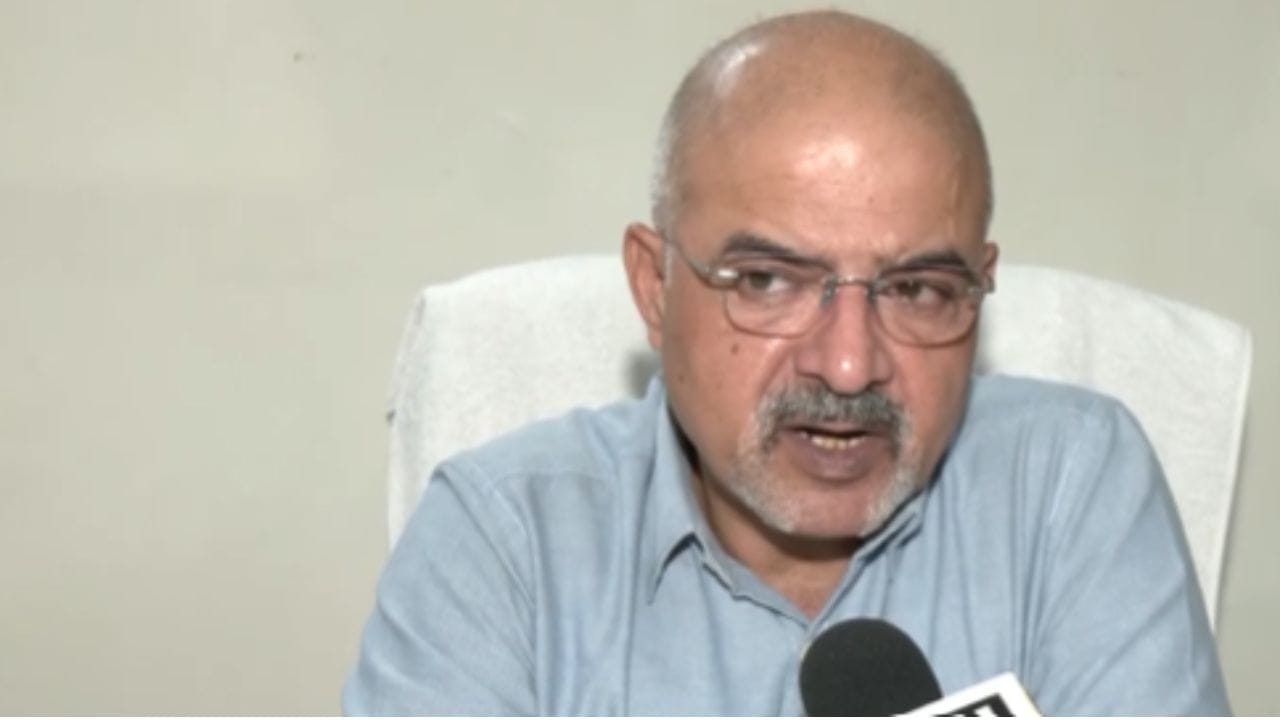 अग्निशमन अधिकारी एके मलिक