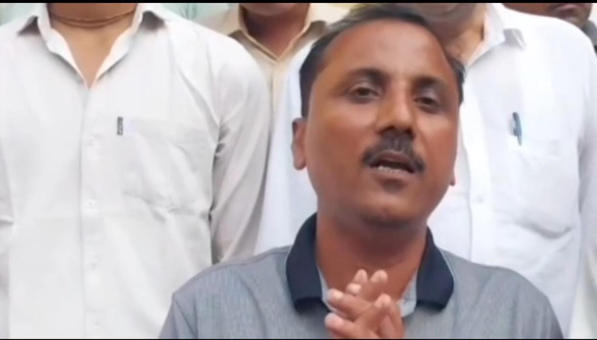 Councilor warned of self-immolation along with his family if he did not get justice, alleged this