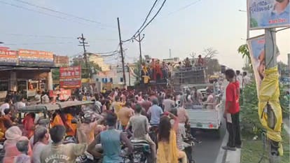 Nath Nagri immersed in the spirit of Maharashtra during the Ganesh Visarjan procession in Bareilly