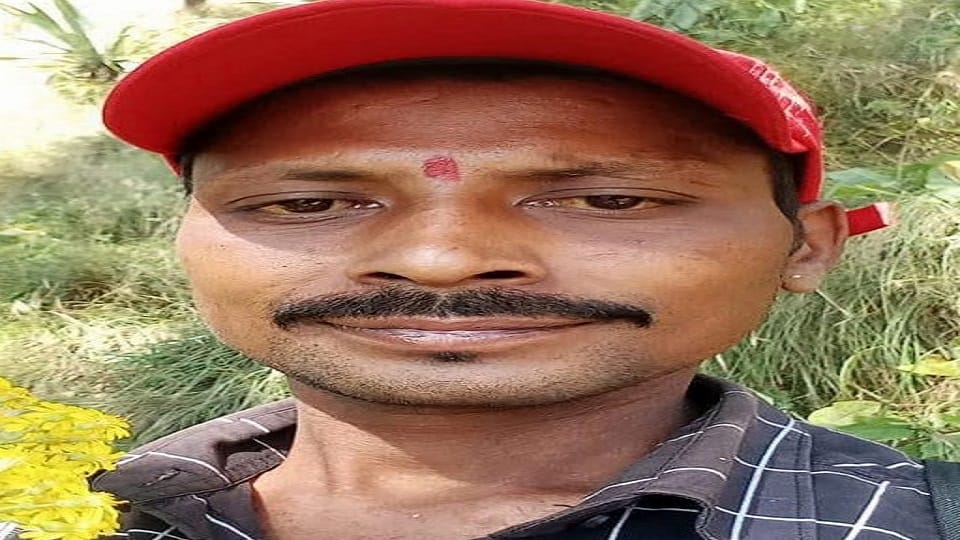 Outrage over lineman's death; villagers protest at power station with body for 11 hours