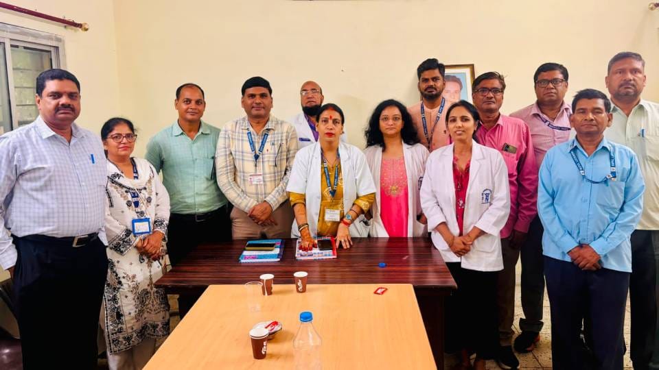 PGI Employees Union puts forward 20 demands including raising retirement age to 63 in Lucknow warns of protest