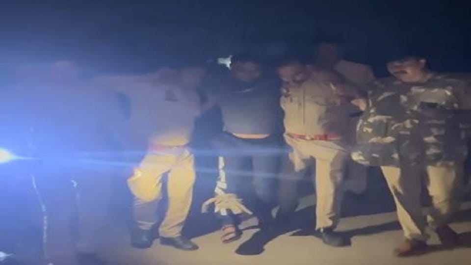 Robber nabbed by police in Mathura encounter