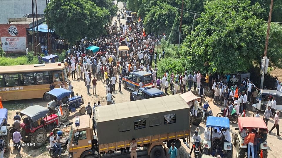 Major uproar over demands for a UGC rollback and Yamuna Expressway blocked in Agra