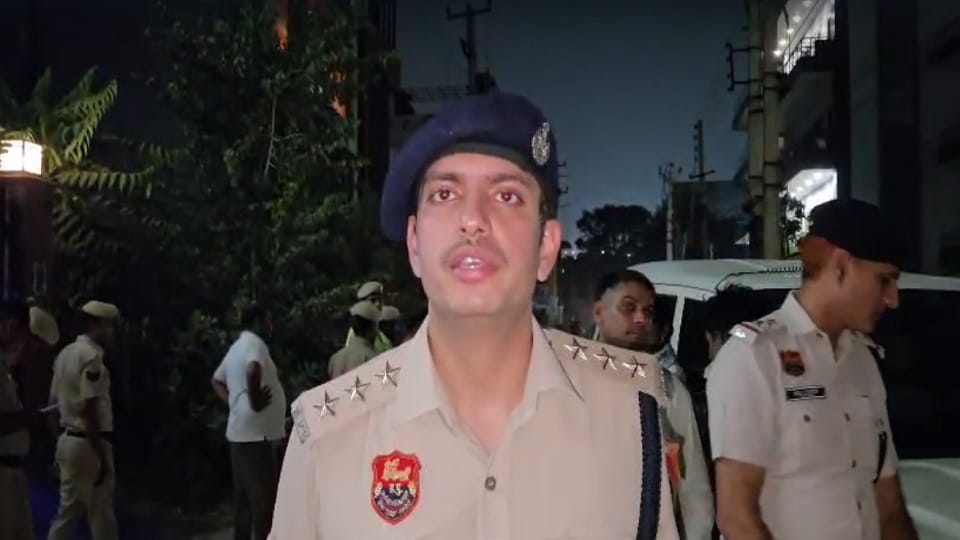 संगठित नेटवर्क का खुलासा