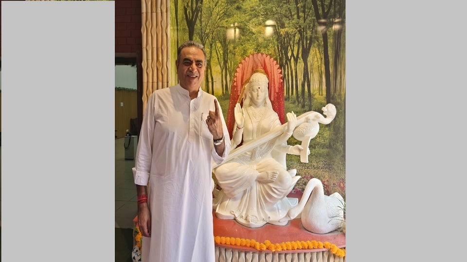 चंडीगढ़:भाजपा नेता संजय टंडन ने पंजाब यूनिवर्सिटी सीनेट चुनाव में किया मतदान, ग्रेजुएट्स से मतदान की अपील – Senior Bjp Leader Sanjay Tandon Cast His Vote In The Panjab University Senate Election चंडीगढ़:भाजपा नेता संजय टंडन ने पंजाब यूनिवर्सिटी सीनेट चुनाव में किया मतदान, ग्रेजुएट्स से मतदान की अपील – Senior Bjp Leader Sanjay Tandon Cast His Vote In The Panjab University Senate Election