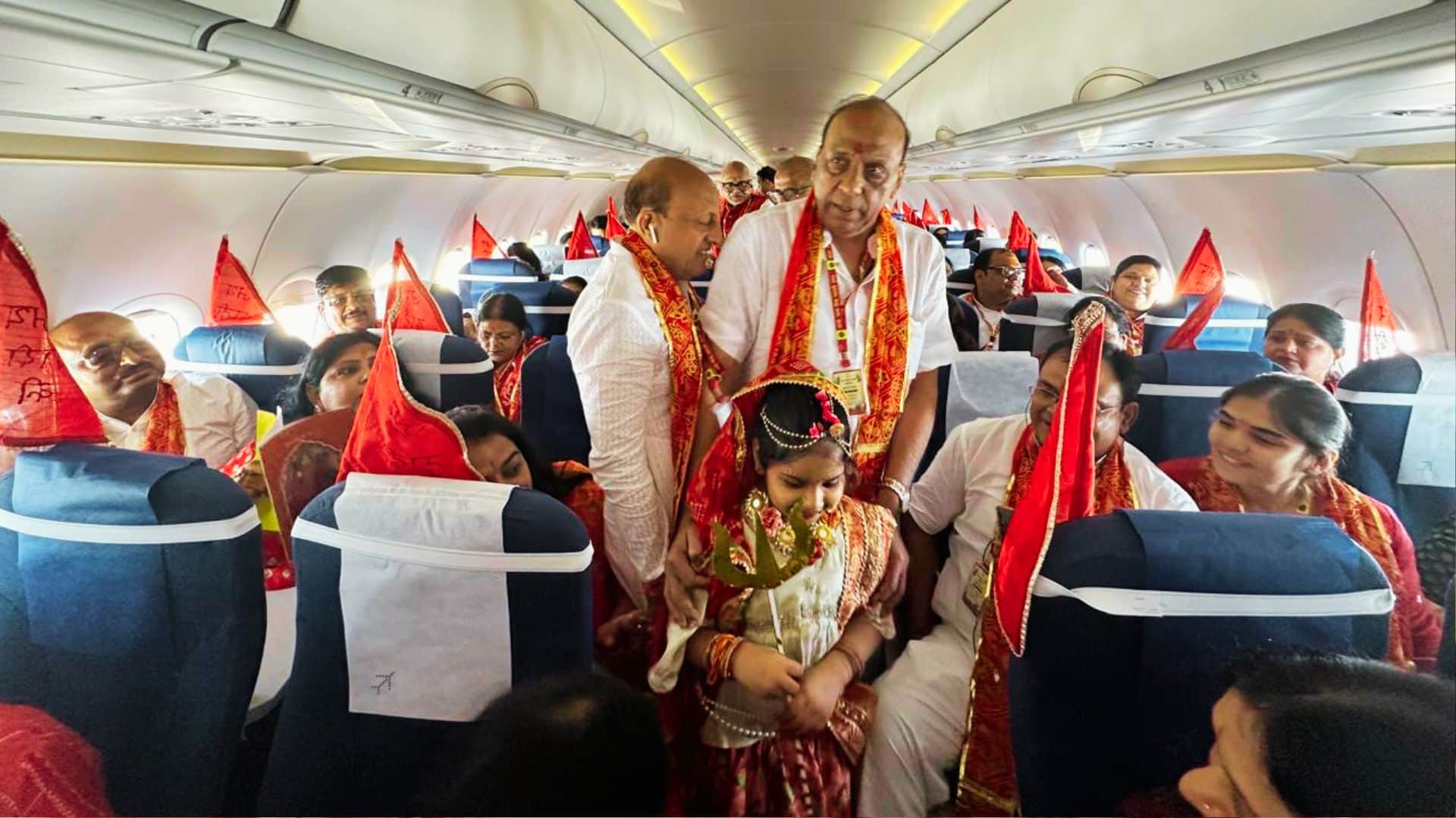 इंडिगो विमान में सवार दादी भक्त