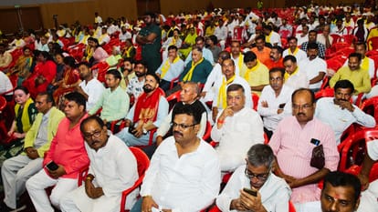 Demand for Swarn Kala Board Goldsmiths seek political representation elections discussed Sonar Mahasamagam