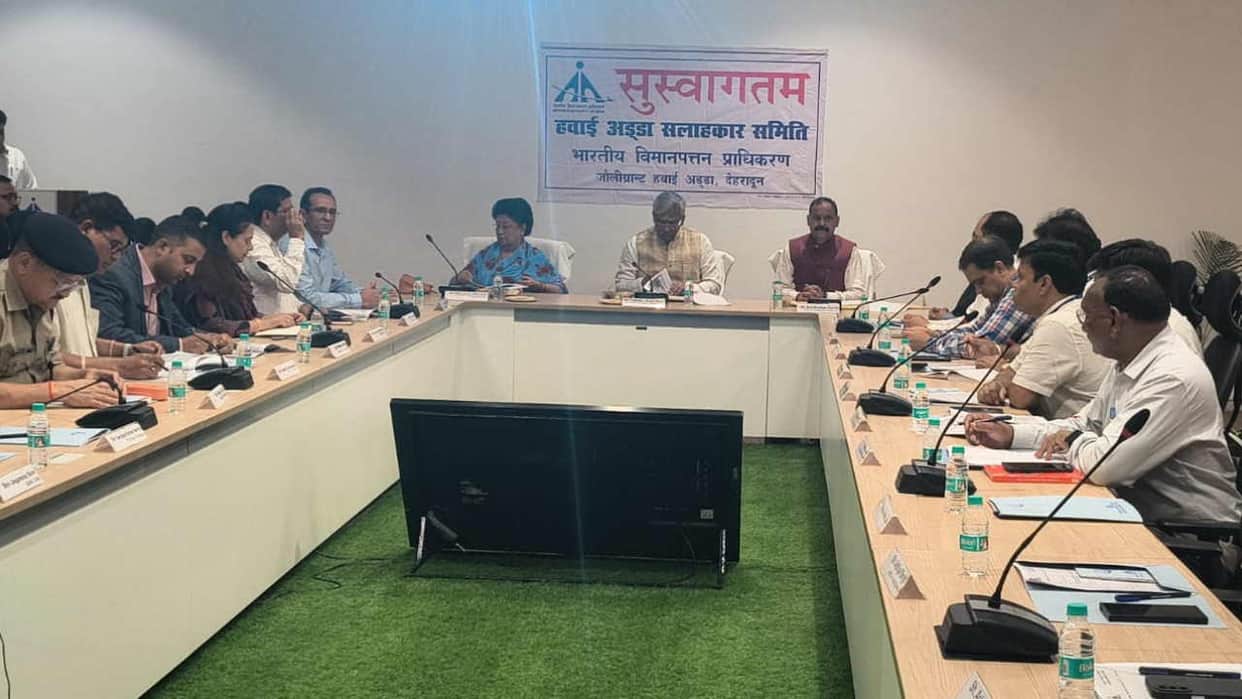 Advisory Committee Meeting Begins with Trivendra Singh Rawat and Senior Officials in Attendance Jollygrant