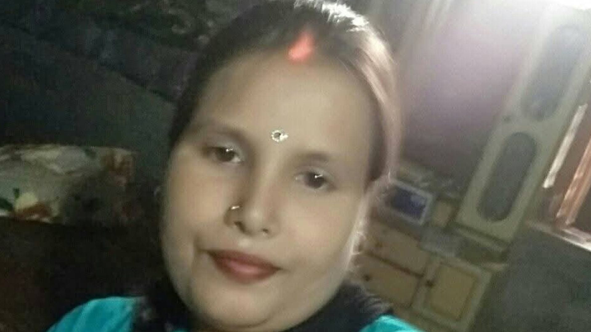 Azamgarh triple murder case Accused barricades inside house with three children and weapon