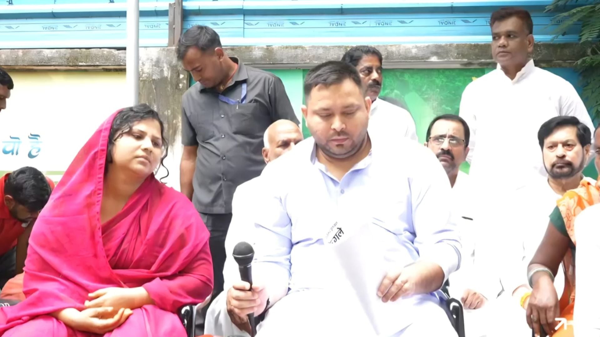 आरजेडी नेता तेजस्वी यादव