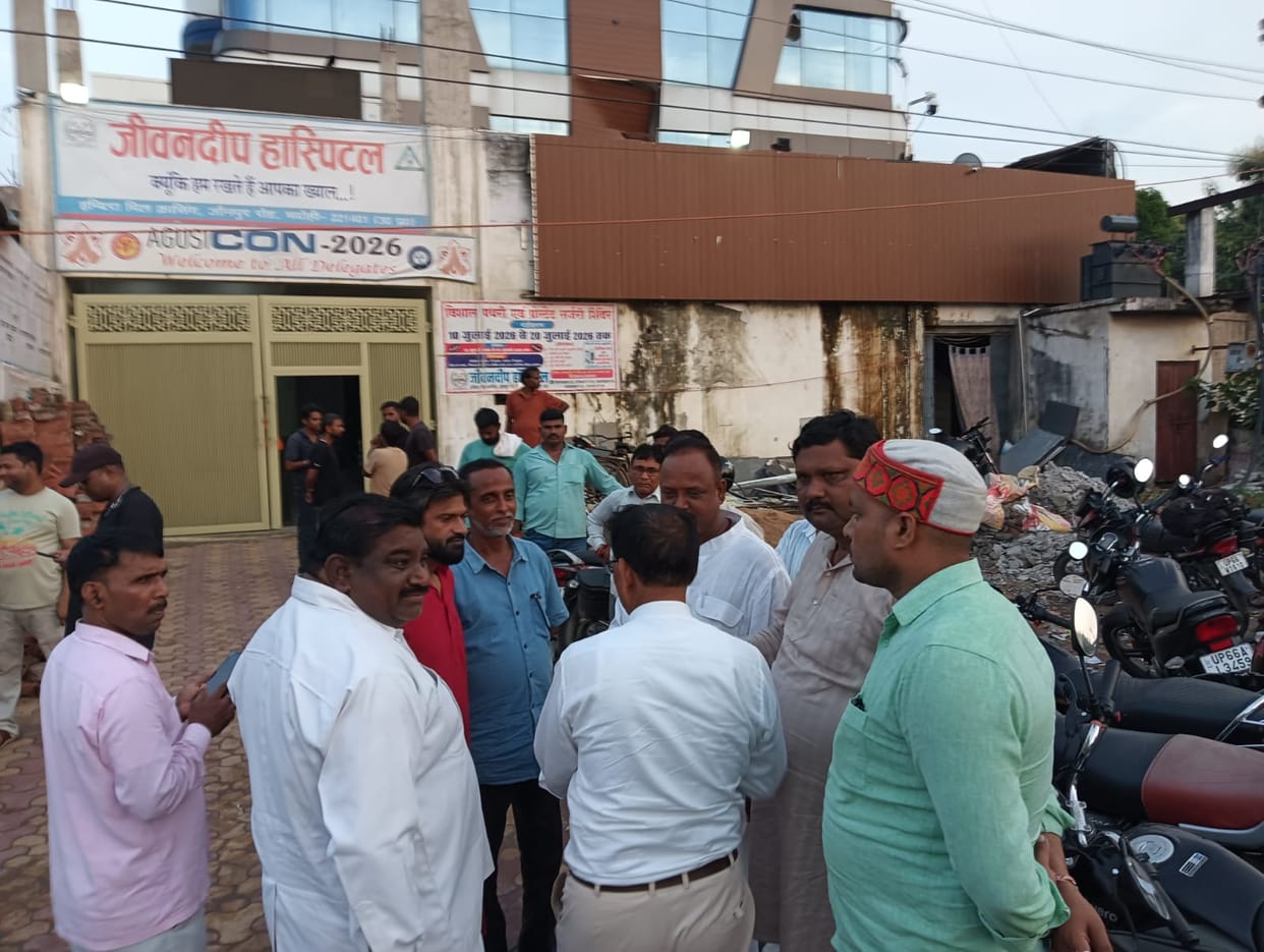 One dead two injured after electric shock in pandal due to rain in Bhadohi